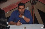 John Abraham date with feamle journalists in Mumbai on 16th Feb 2013 (1).JPG